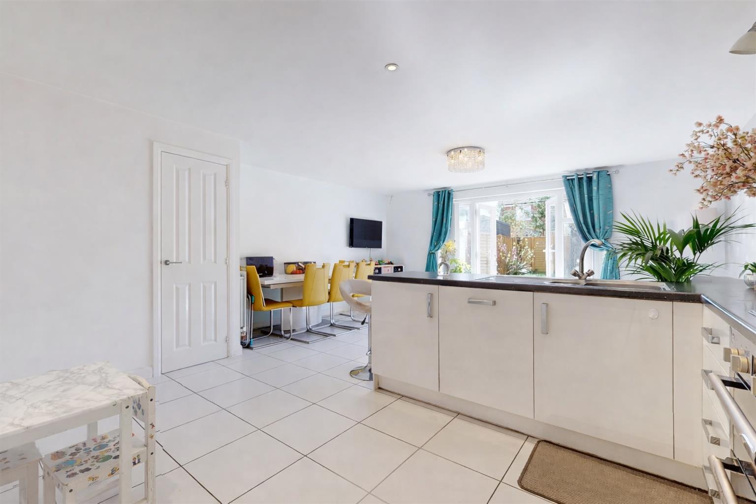 Simford Way, Whitehouse, Milton Keynes